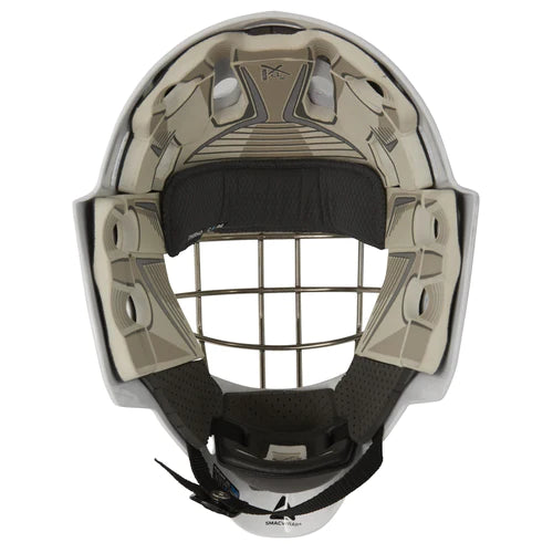 A photo of the Bauer 960 Senior Goalie Mask in colour white with chrome cage, back view.