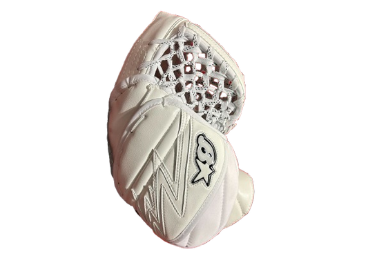 A photo of the Brian's Iconik 4 Senior Goalie Catcher in colour white. Rear view.