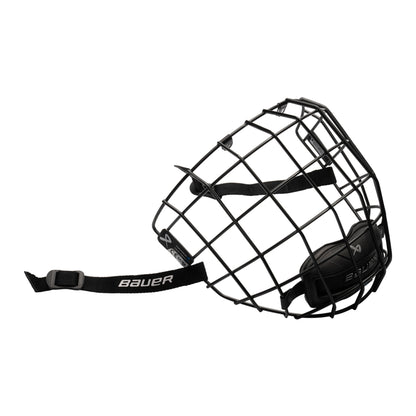 A photo of the BAUER Contour 3 Facemask in colour black.