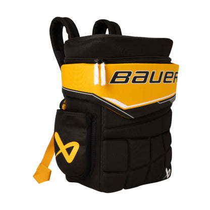 A photo of the Bauer Glove Backpack in colour black and yellow.