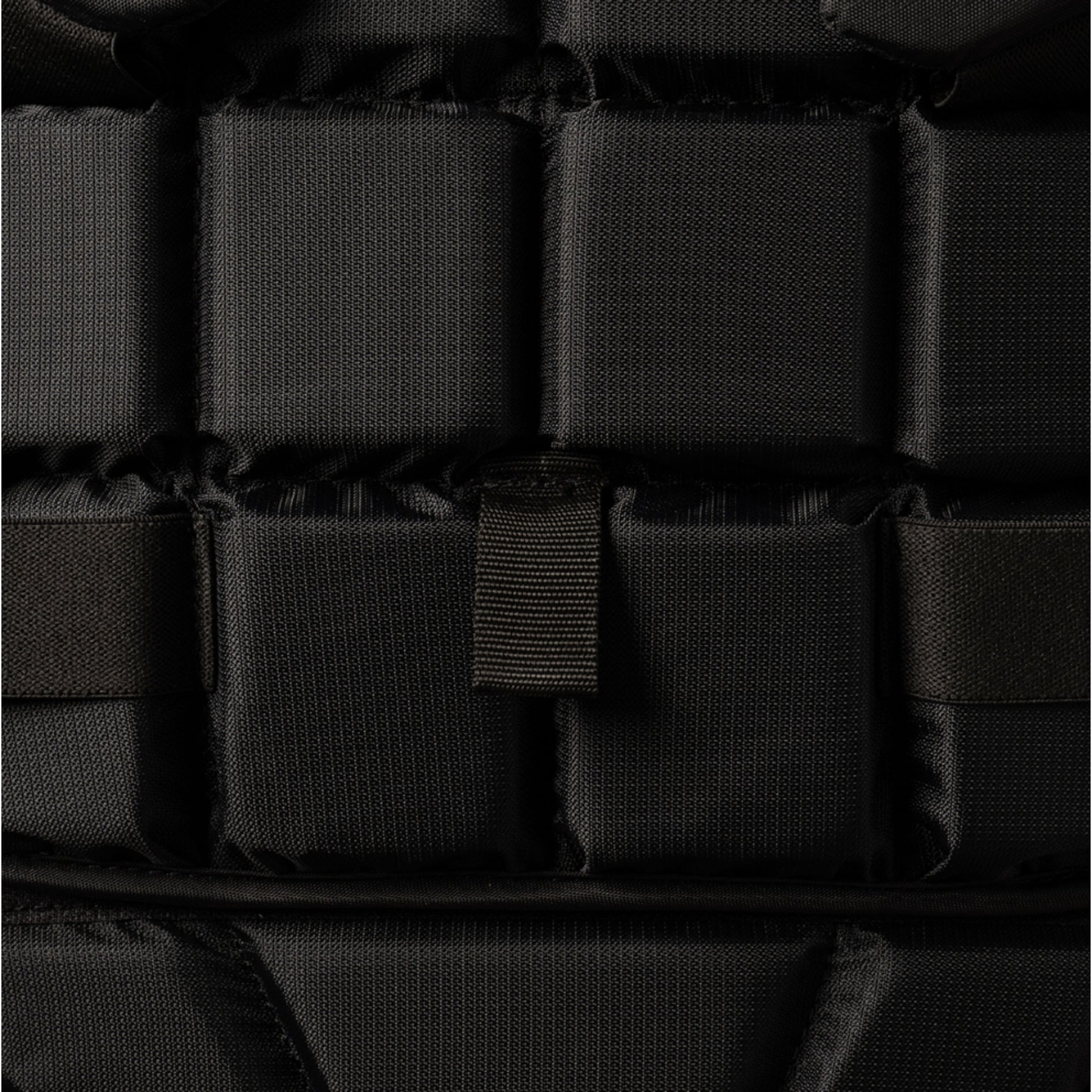 A photo of the Bauer Elite Senior Chest Protector in colour black.