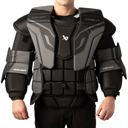 A photo of the Bauer GSX Chest Protector in colour black and grey.