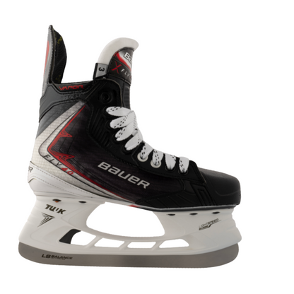 A photo of the Bauer Vapor FLY40 Junior Hockey Skates in colour black and red.