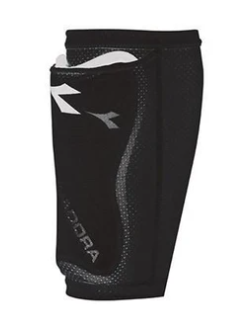 A picture of the Diadora Compression Shinpad Sleeve in color black