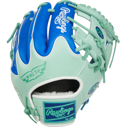 A photo of the Rawlings Pro Preferred 11.5" Baseball Glove in colour mint and blue.