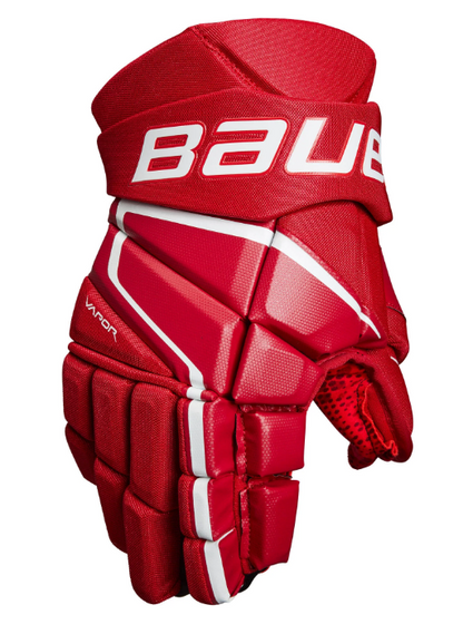 A photo of the Bauer Vapor 3X Senior Hockey Gloves in colour red, front view.