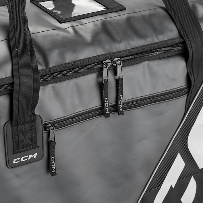 A photo of the Bauer Elite Player Carry Bag in colour black and white.