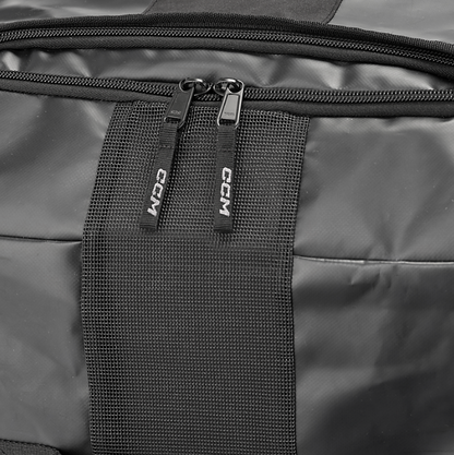 A photo of the Bauer Elite Player Carry Bag in colour black and white.