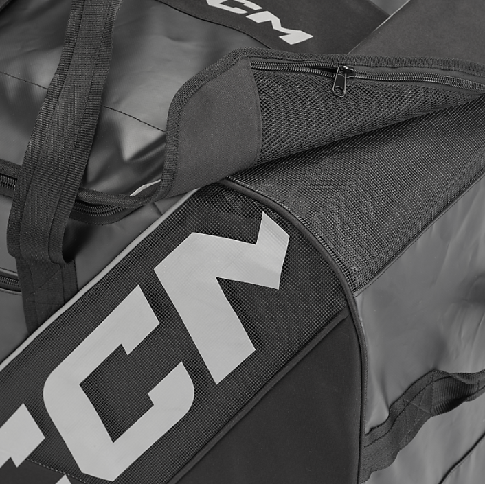 A photo of the Bauer Elite Player Carry Bag in colour black and white.
