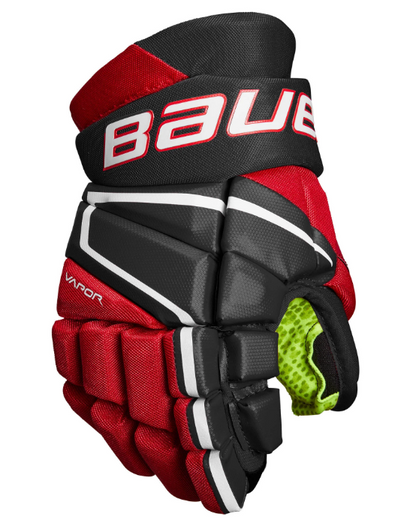 A photo of the Bauer Vapor 3X Junior Hockey Gloves in colour black and red, front view.