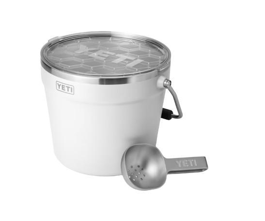 A photo of the Yeti Rambler Beverage Bucket in colour white. Side view.