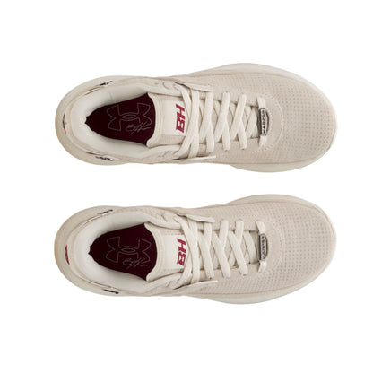 A photo of the Under Armour Harper 10 Pro Turf Men's Baseball Shoes in colour tan and white.