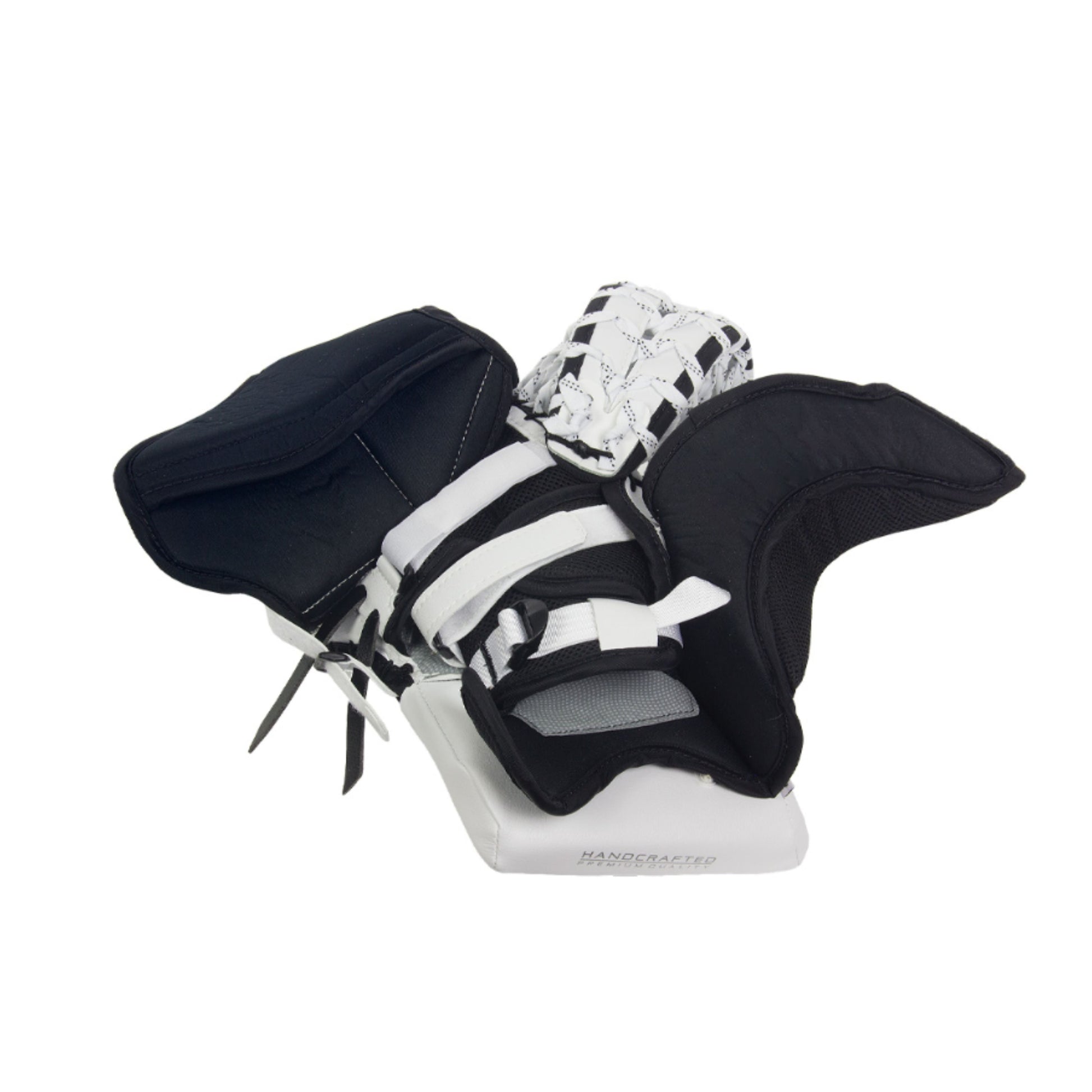 A photo of the Vaughn Ion Pro Select Senior Goalie Catcher in colour white, black and blue. 