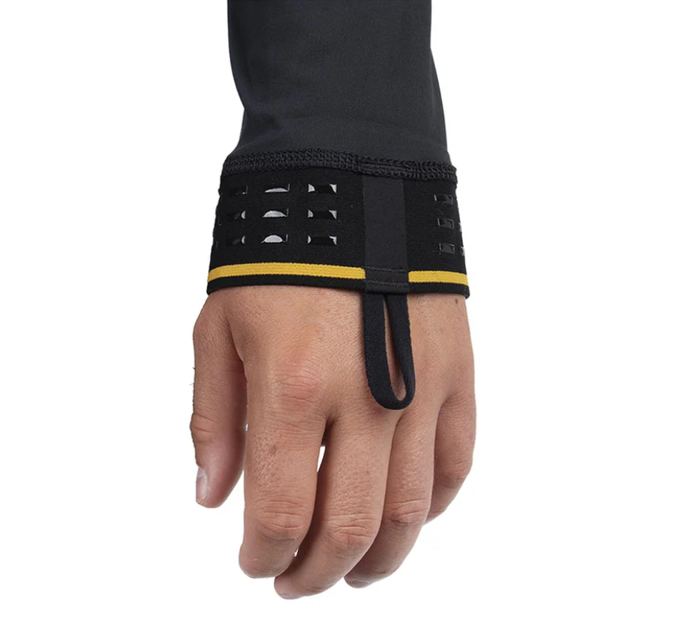 A photo of the Warroad Tilo Pro Stock Padloc Hockey Baselayer Top in colour black.