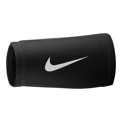 A photo of the Nike Pro Dri-Fit Playcoach 2.0 in the closed position