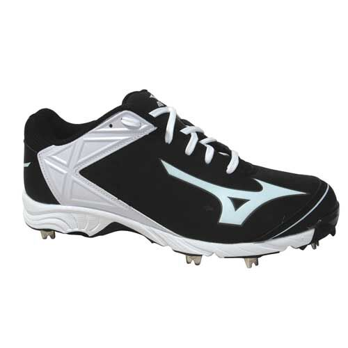 A photo of the Mizuno 9 Spike Swagger LW Metal Adult Cleat in colour black side view.
